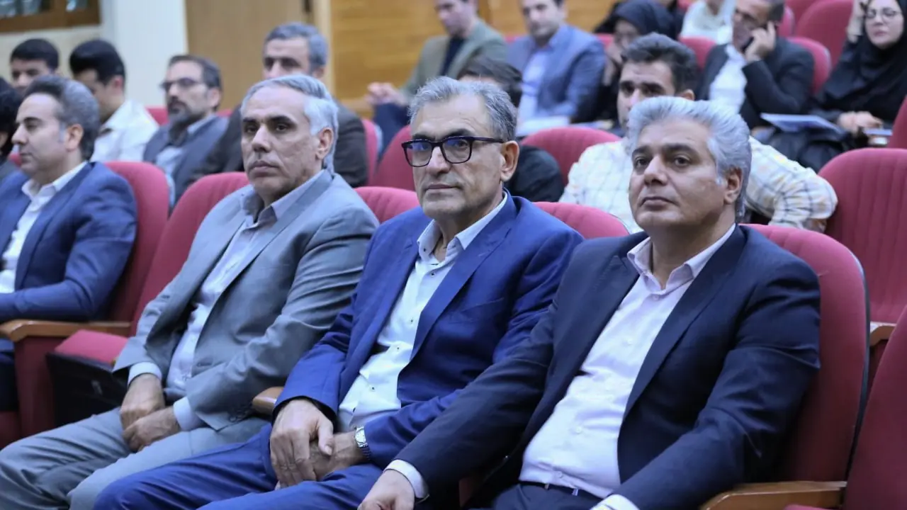 مدیران و متخصصان در یکی از رویدادهای تخصصی فاراب